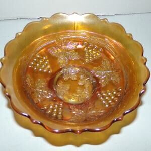 VTG INDIANA GLASS AMBER GRAPE LEAF DESIG